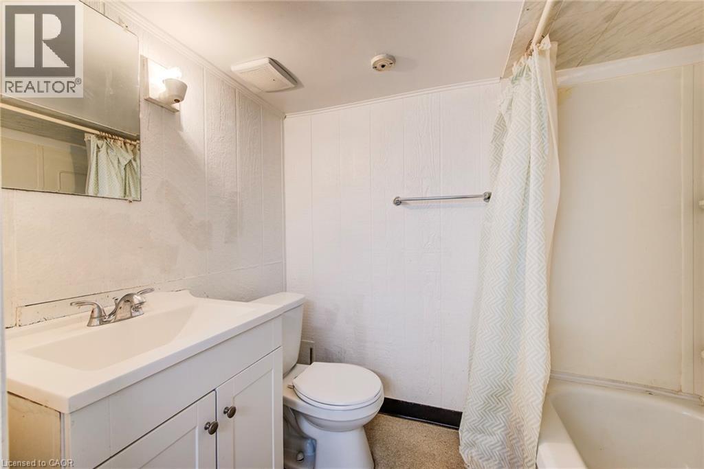19 Schneider Avenue, Kitchener, Ontario  N2G 1K7 - Photo 25 - 40774780