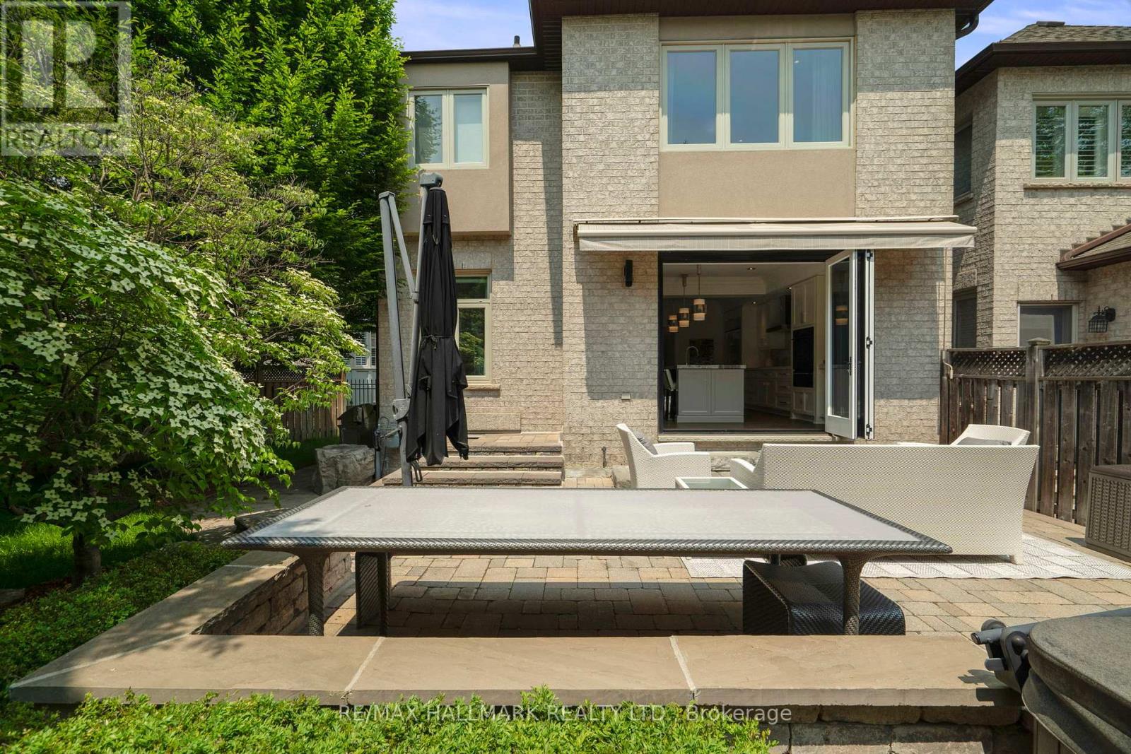 2092 Pinevalley Crescent, Oakville, Ontario  L6H 6L8 - Photo 37 - W12393260