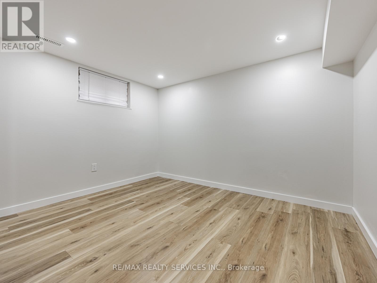 191 Deane Avenue, Oakville, Ontario  L6K 1N4 - Photo 26 - W12429352