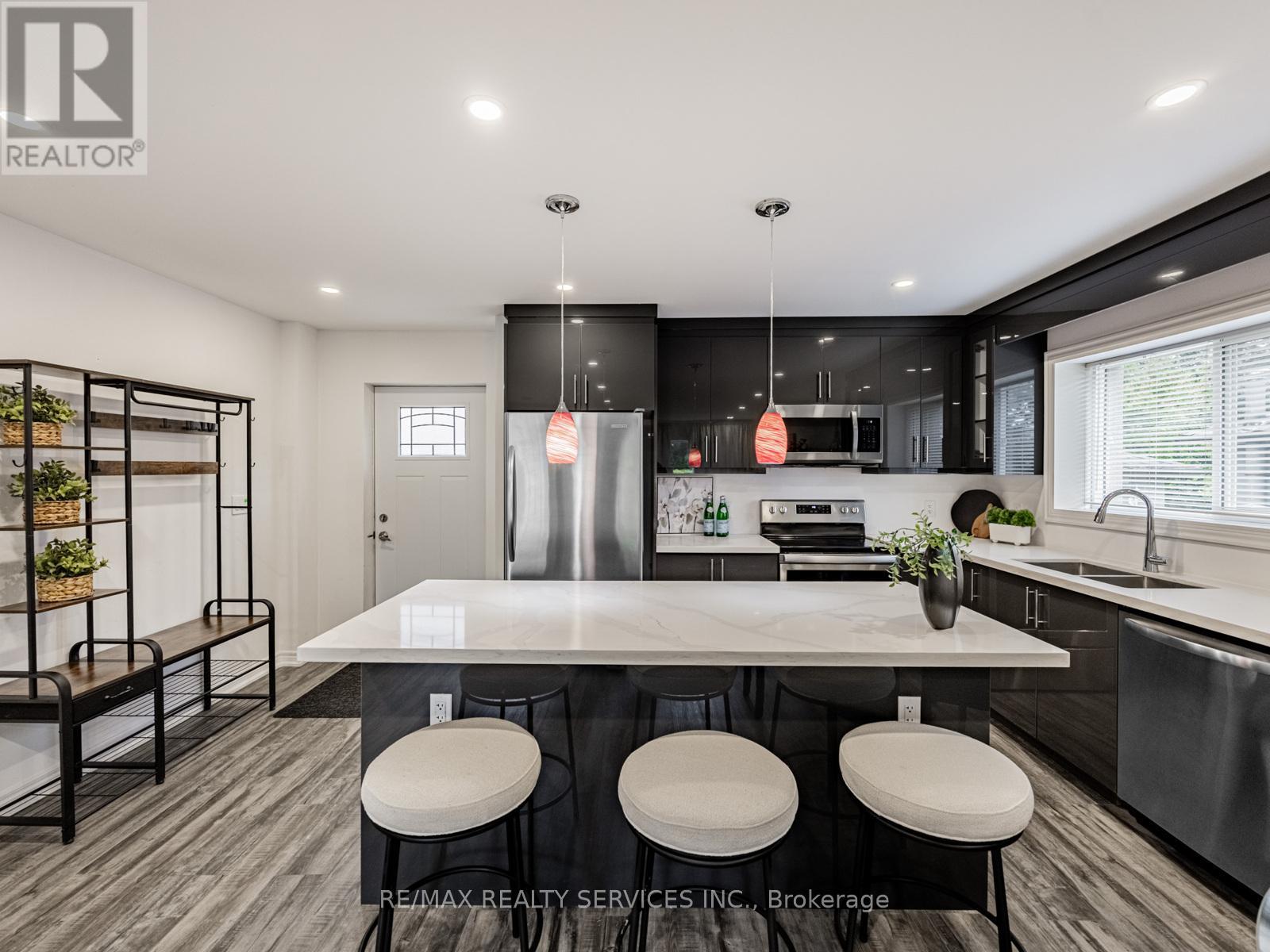 191 Deane Avenue, Oakville, Ontario  L6K 1N4 - Photo 6 - W12429352