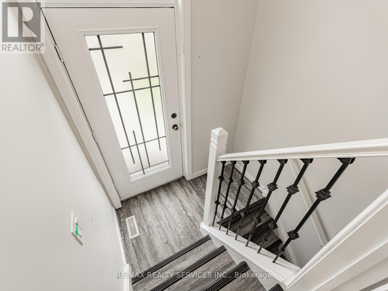 191 Deane Avenue, Oakville, Ontario  L6K 1N4 - Photo 15 - W12429352