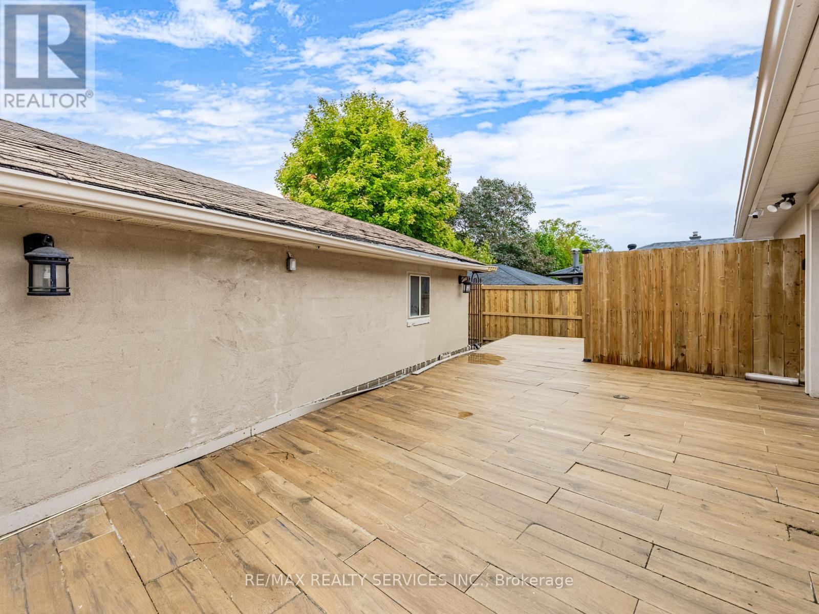 191 Deane Avenue, Oakville, Ontario  L6K 1N4 - Photo 32 - W12429352
