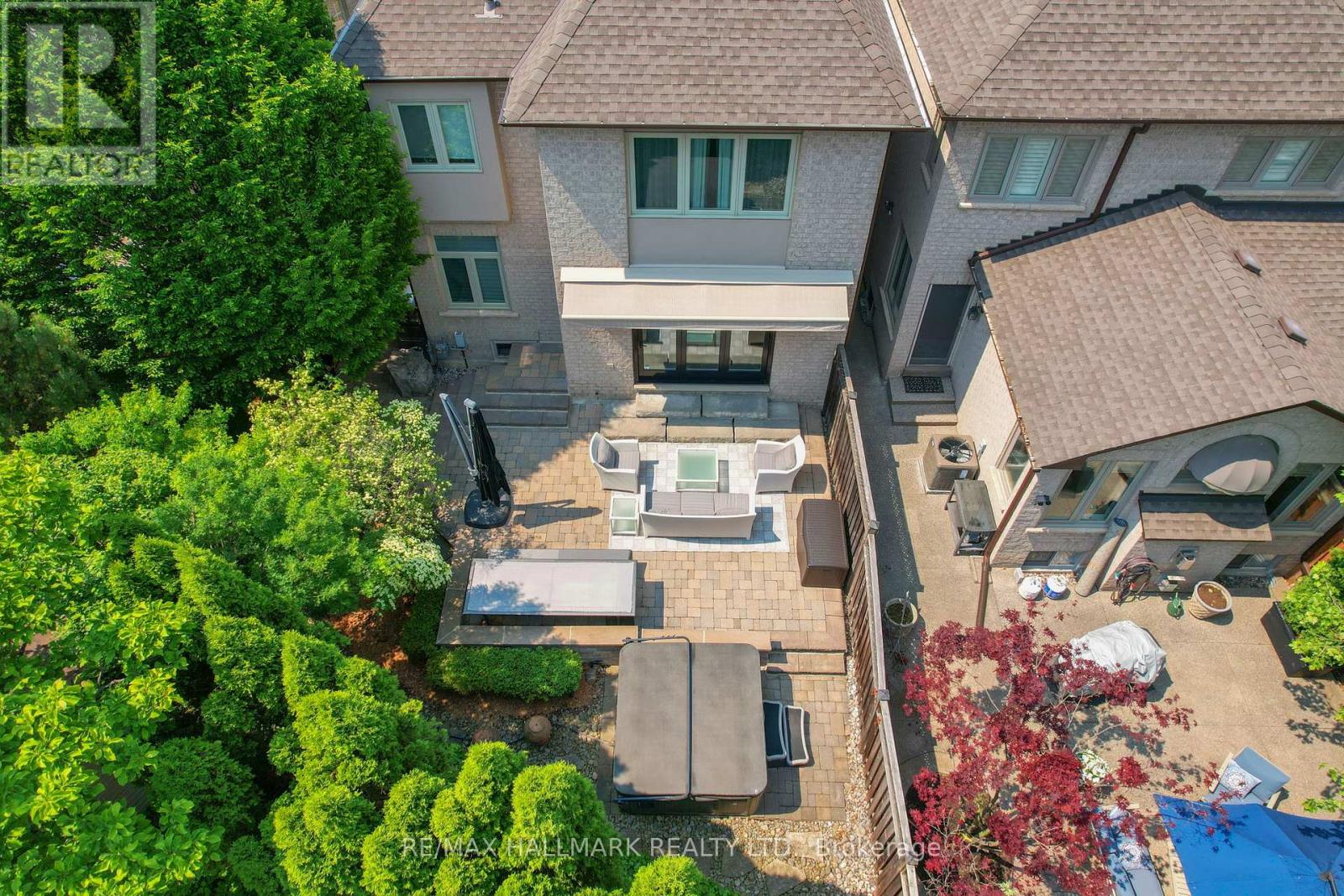 2092 Pinevalley Crescent, Oakville, Ontario  L6H 6L8 - Photo 41 - W12393260
