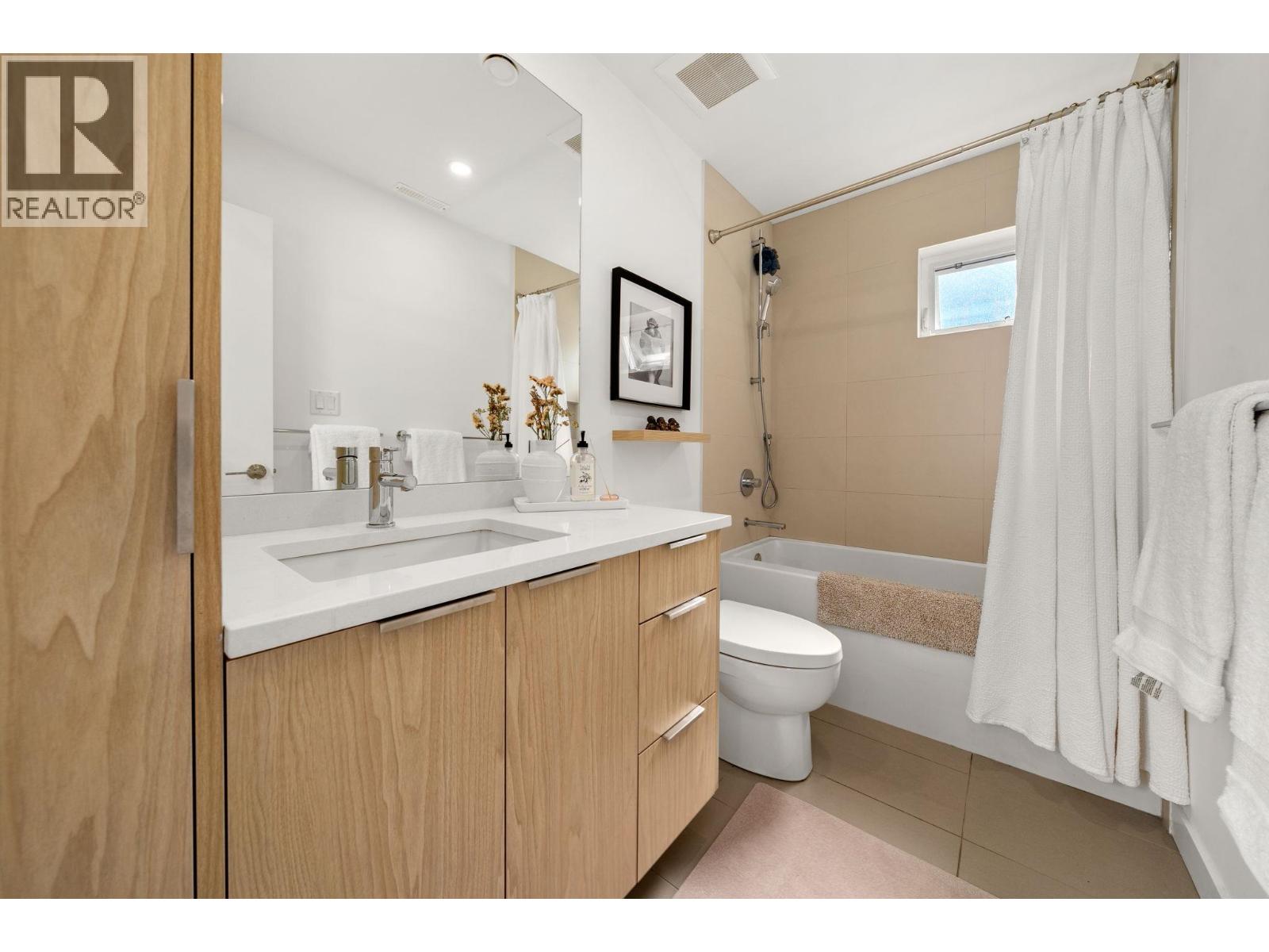 2025 Mackay Avenue, North Vancouver, British Columbia  V7P 2M8 - Photo 23 - R3053630