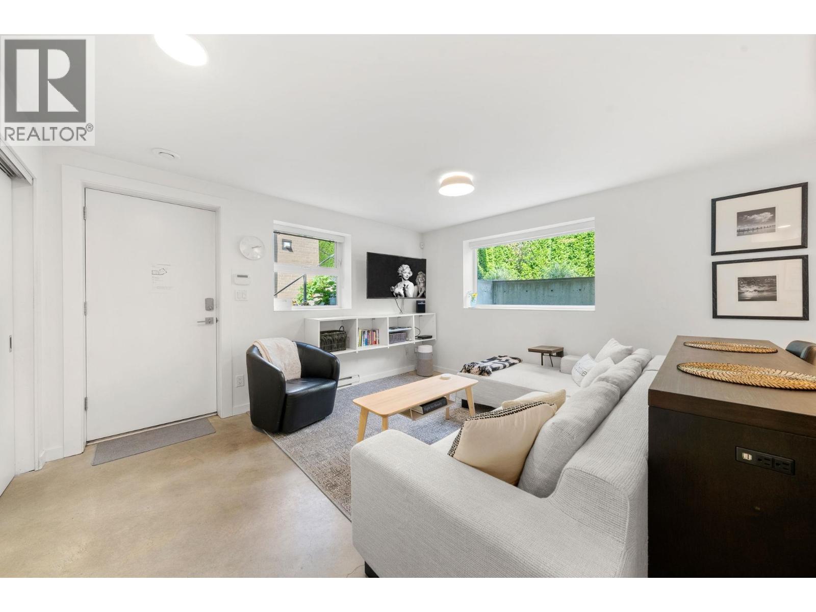 2025 Mackay Avenue, North Vancouver, British Columbia  V7P 2M8 - Photo 29 - R3053630