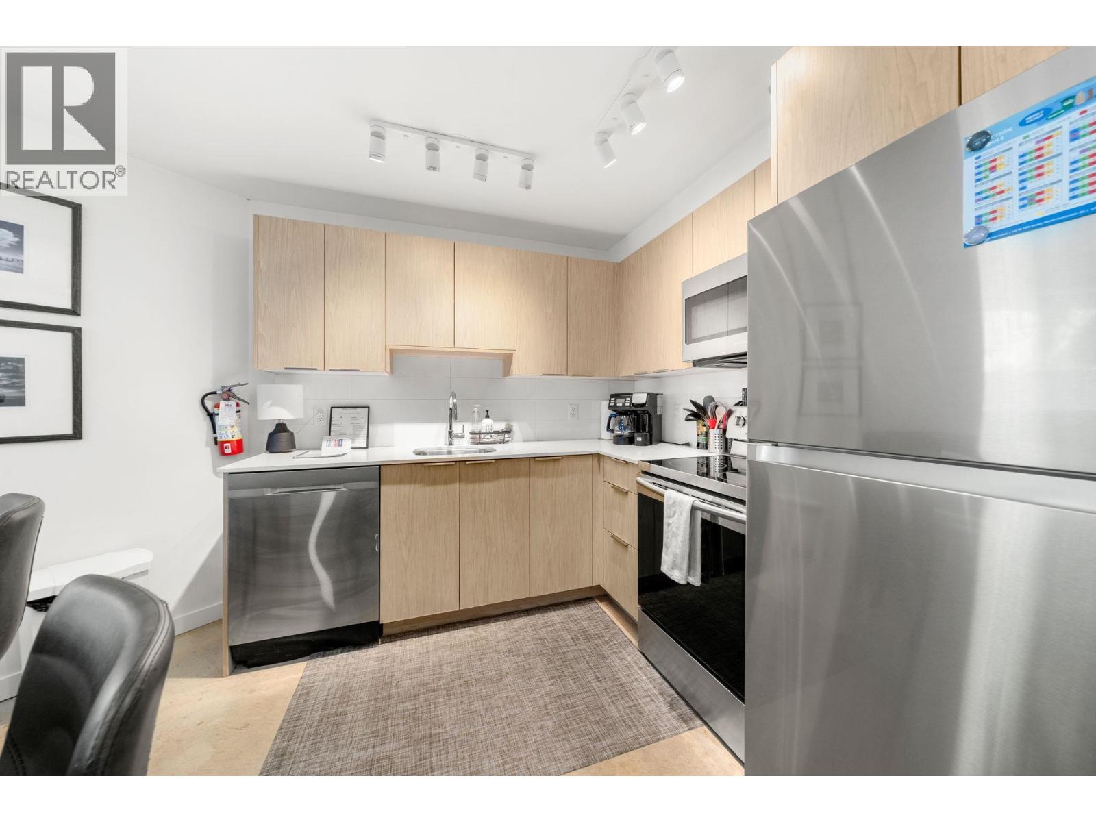 2025 Mackay Avenue, North Vancouver, British Columbia  V7P 2M8 - Photo 32 - R3053630