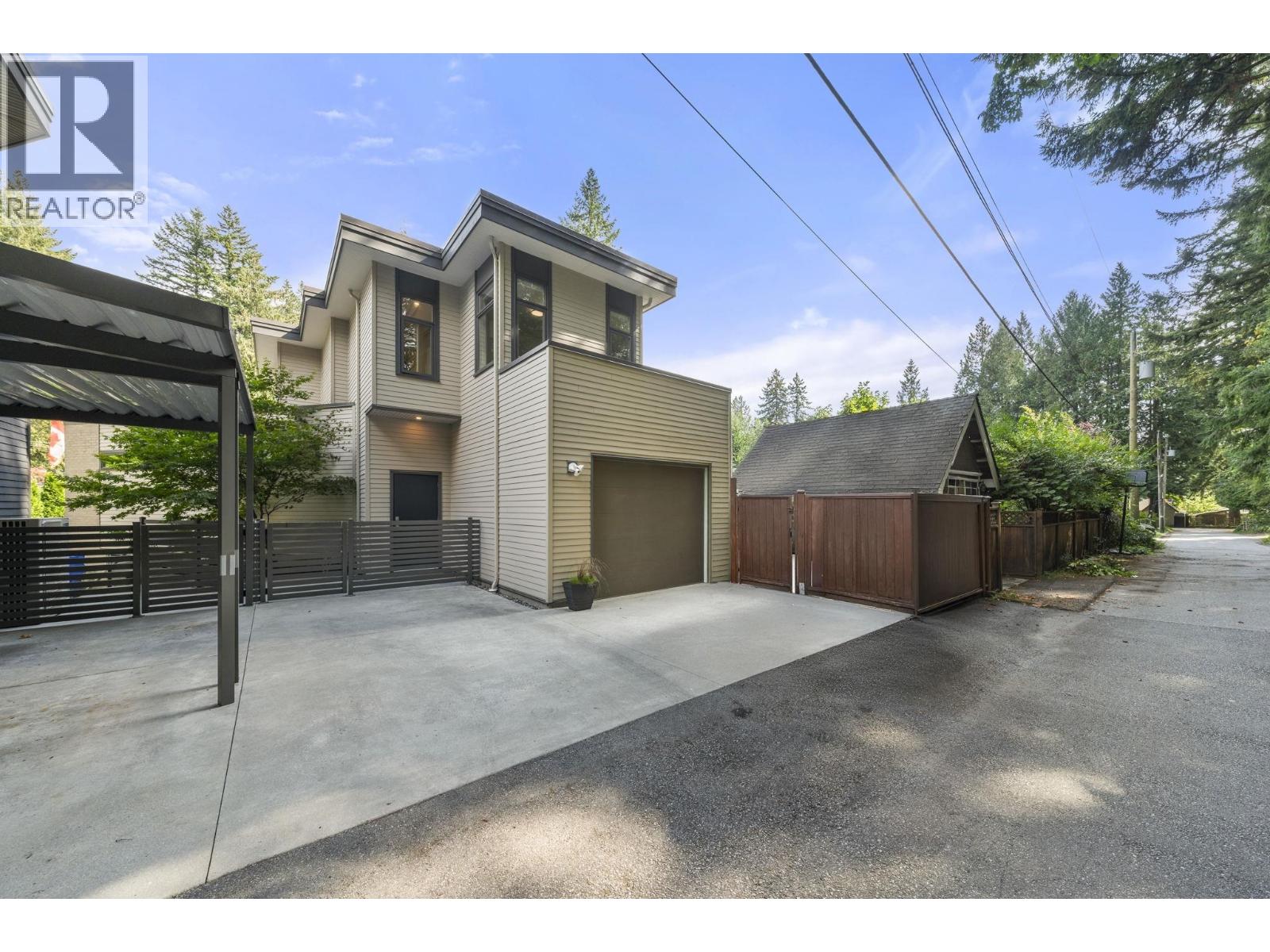 2025 Mackay Avenue, North Vancouver, British Columbia  V7P 2M8 - Photo 39 - R3053630