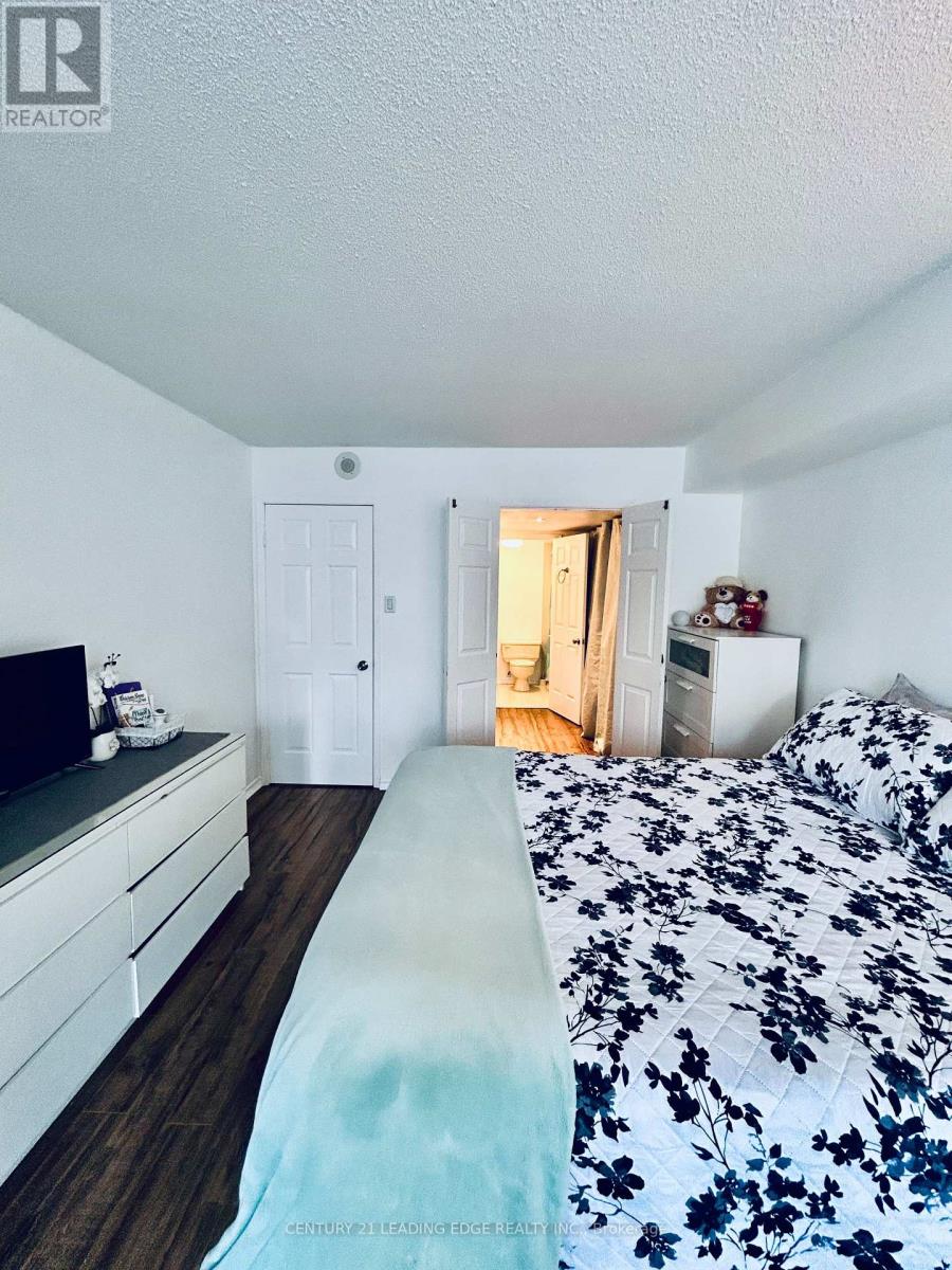 401 - 310 Mill Street S, Brampton, Ontario  L6Y 3B1 - Photo 11 - W12434805