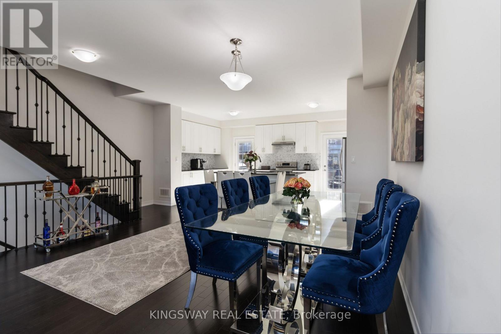 86 Fruitvale Circle, Brampton, Ontario  L7A 5B9 - Photo 13 - W12434813
