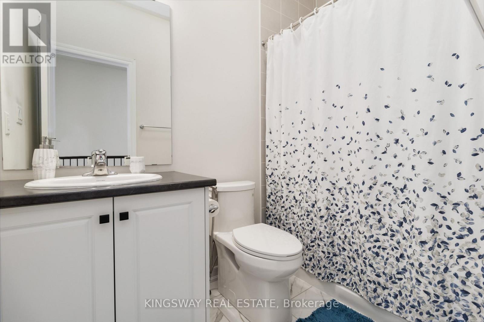 86 Fruitvale Circle, Brampton, Ontario  L7A 5B9 - Photo 21 - W12434813
