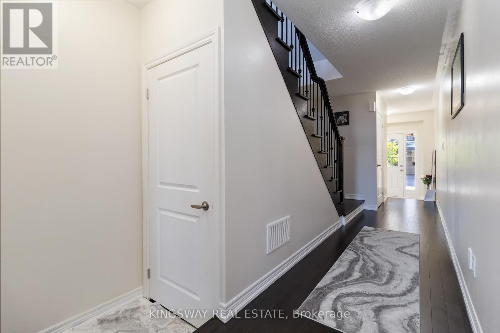 86 Fruitvale Circle, Brampton, Ontario  L7A 5B9 - Photo 39 - W12434813