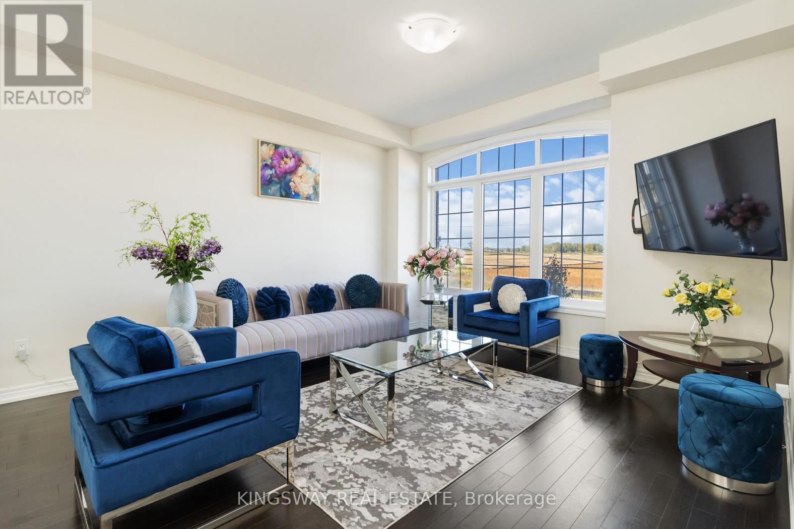 86 Fruitvale Circle, Brampton, Ontario  L7A 5B9 - Photo 7 - W12434813