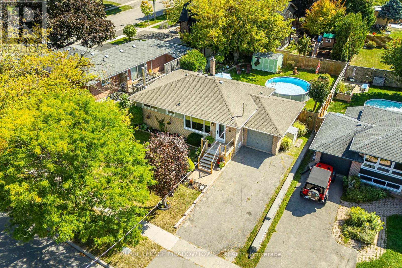 79 Rexway Drive, Halton Hills, Ontario  L7G 1R2 - Photo 1 - W12434815