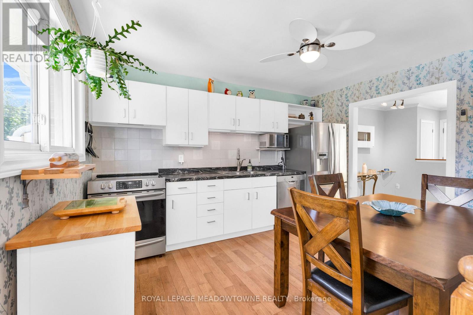 79 Rexway Drive, Halton Hills, Ontario  L7G 1R2 - Photo 11 - W12434815