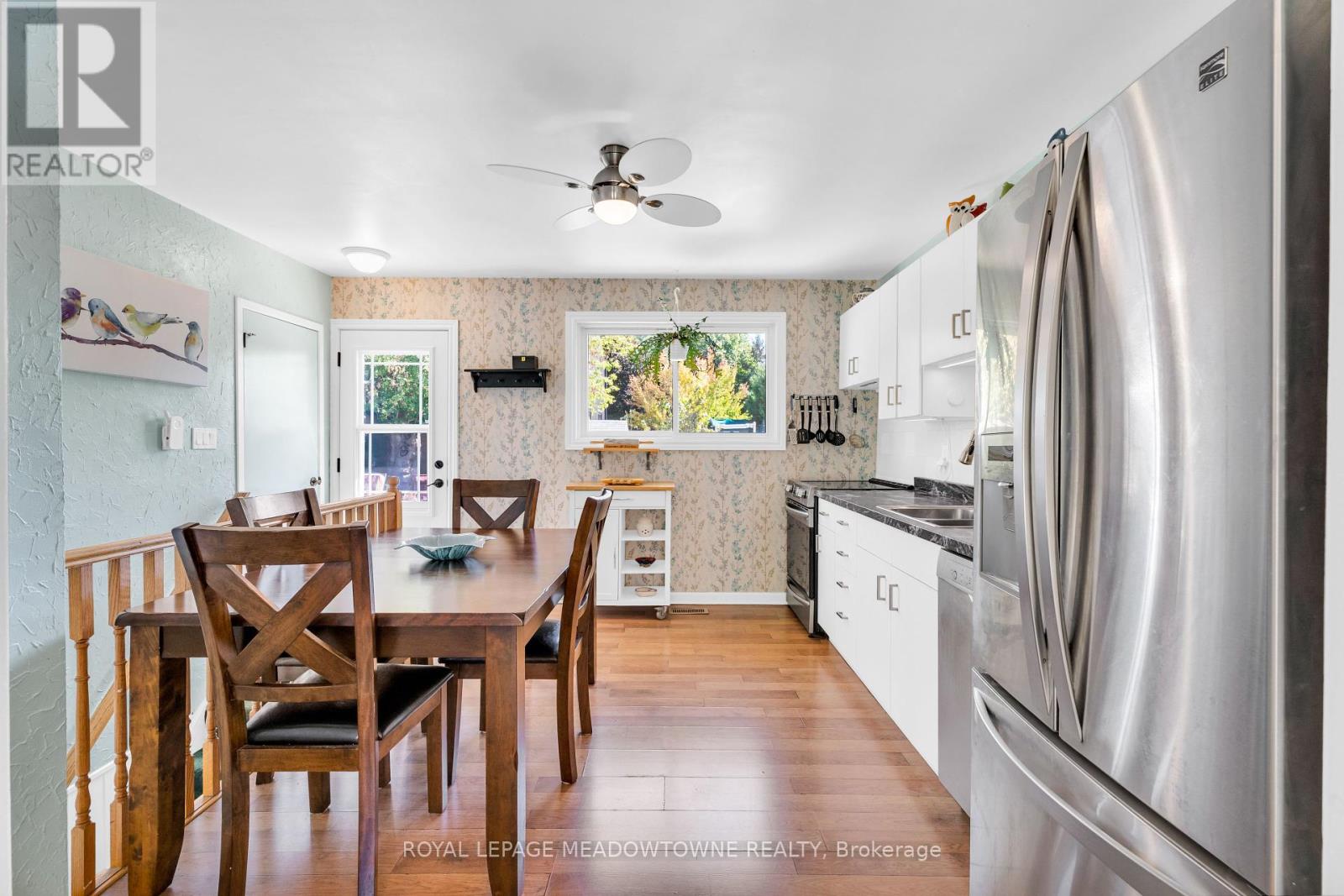 79 Rexway Drive, Halton Hills, Ontario  L7G 1R2 - Photo 8 - W12434815
