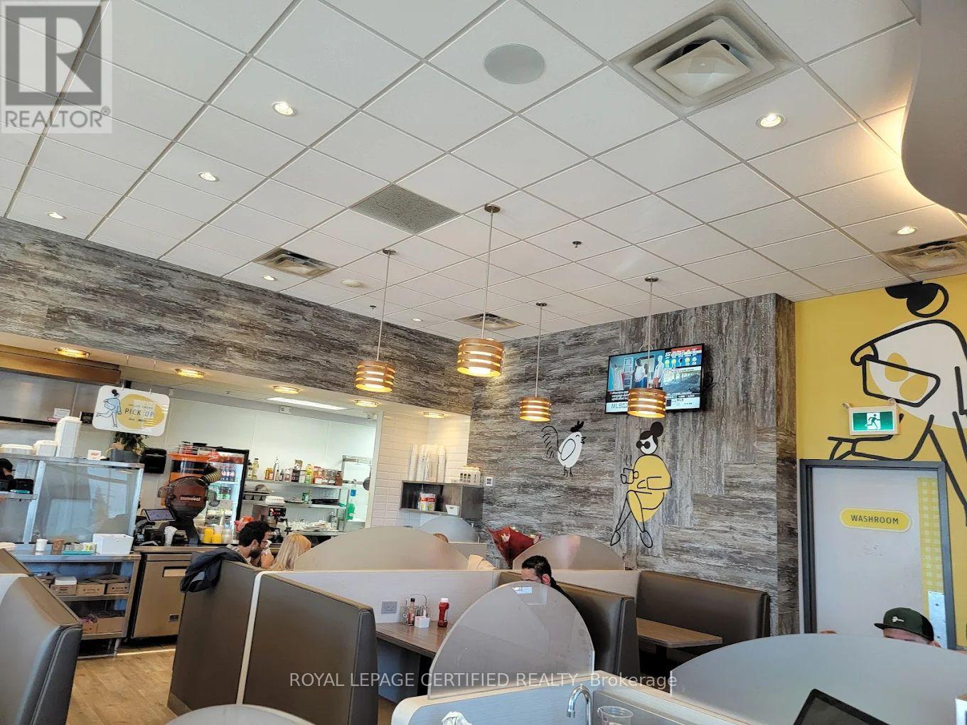 6795 Airport Road, Mississauga, Ontario  L4V 1E6 - Photo 6 - W12434817