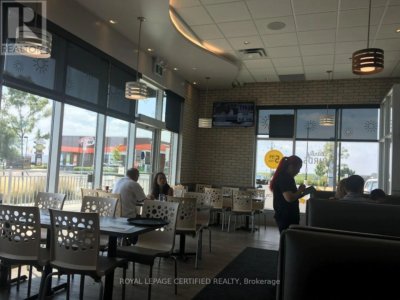 6795 Airport Road, Mississauga, Ontario  L4V 1E6 - Photo 8 - W12434817