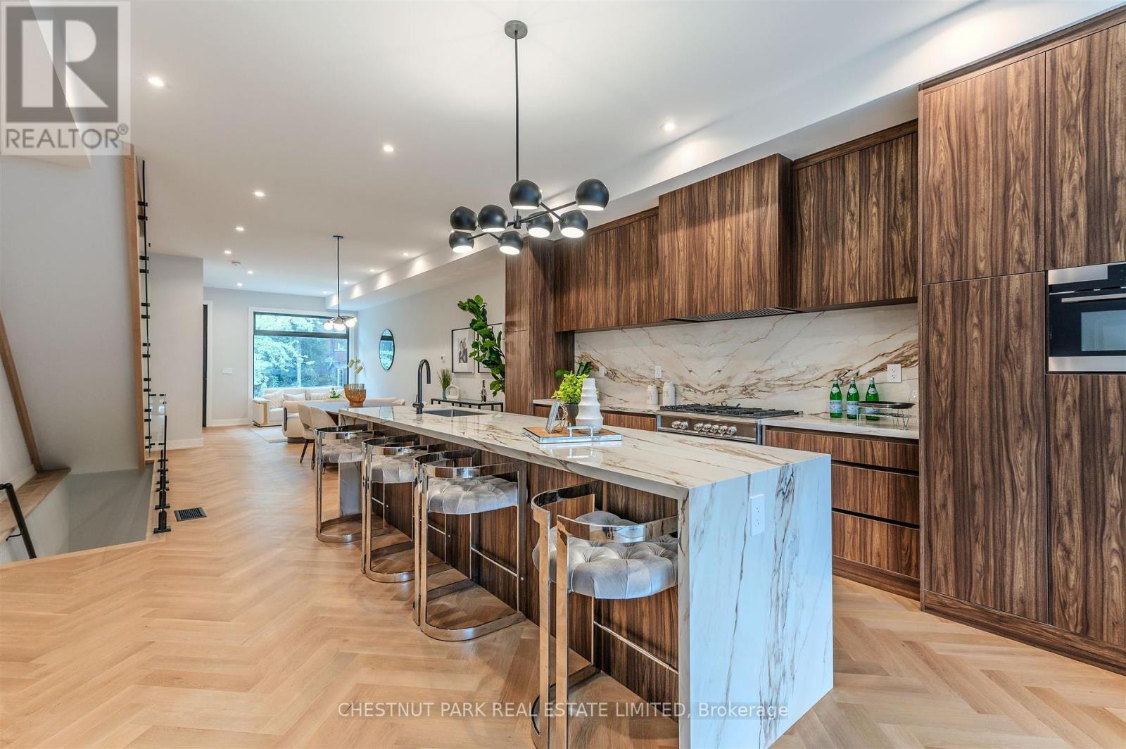 222a Pearson Avenue, Toronto, Ontario  M6R 1G7 - Photo 10 - W12434855