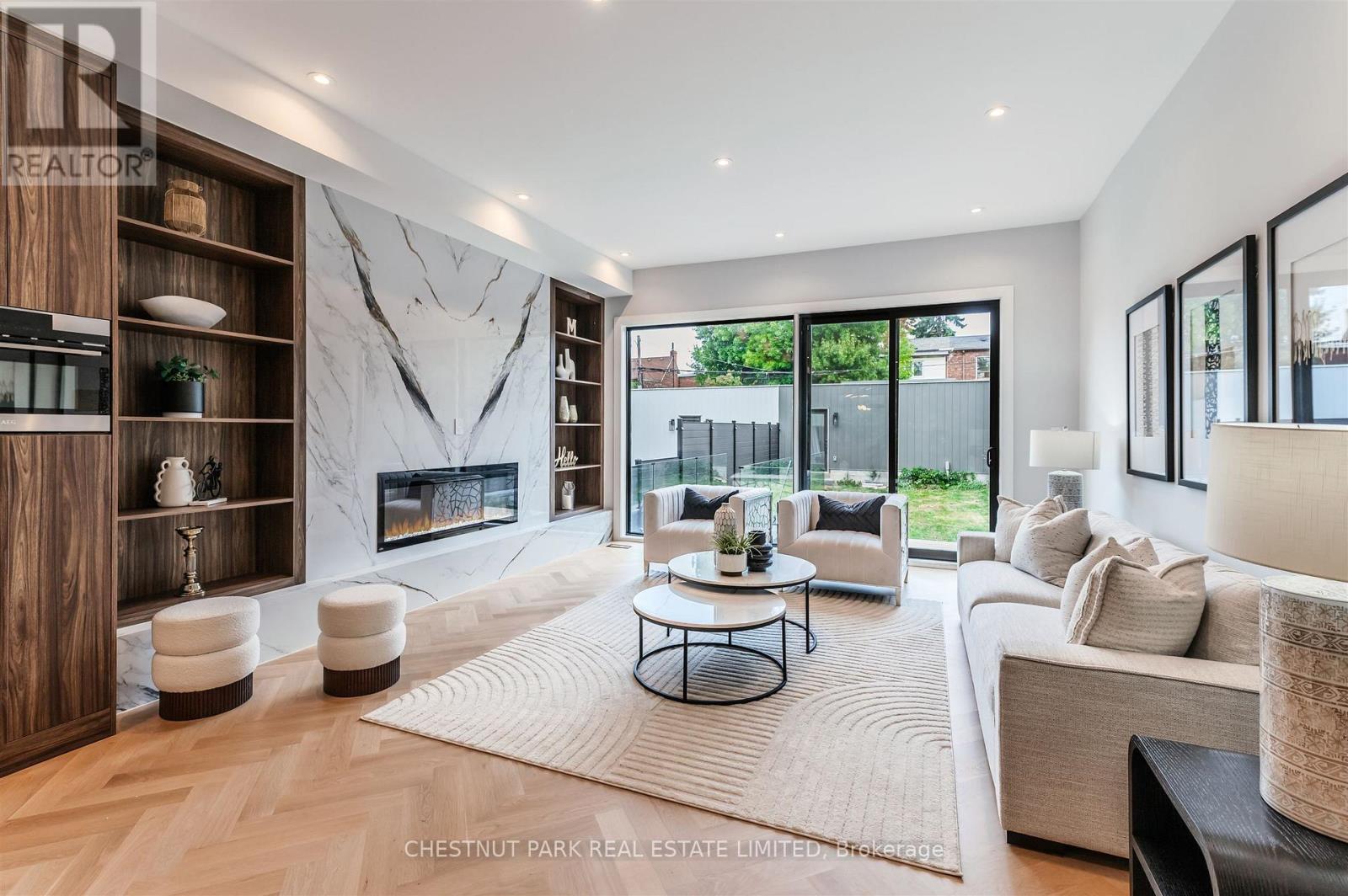 222a Pearson Avenue, Toronto, Ontario  M6R 1G7 - Photo 11 - W12434855