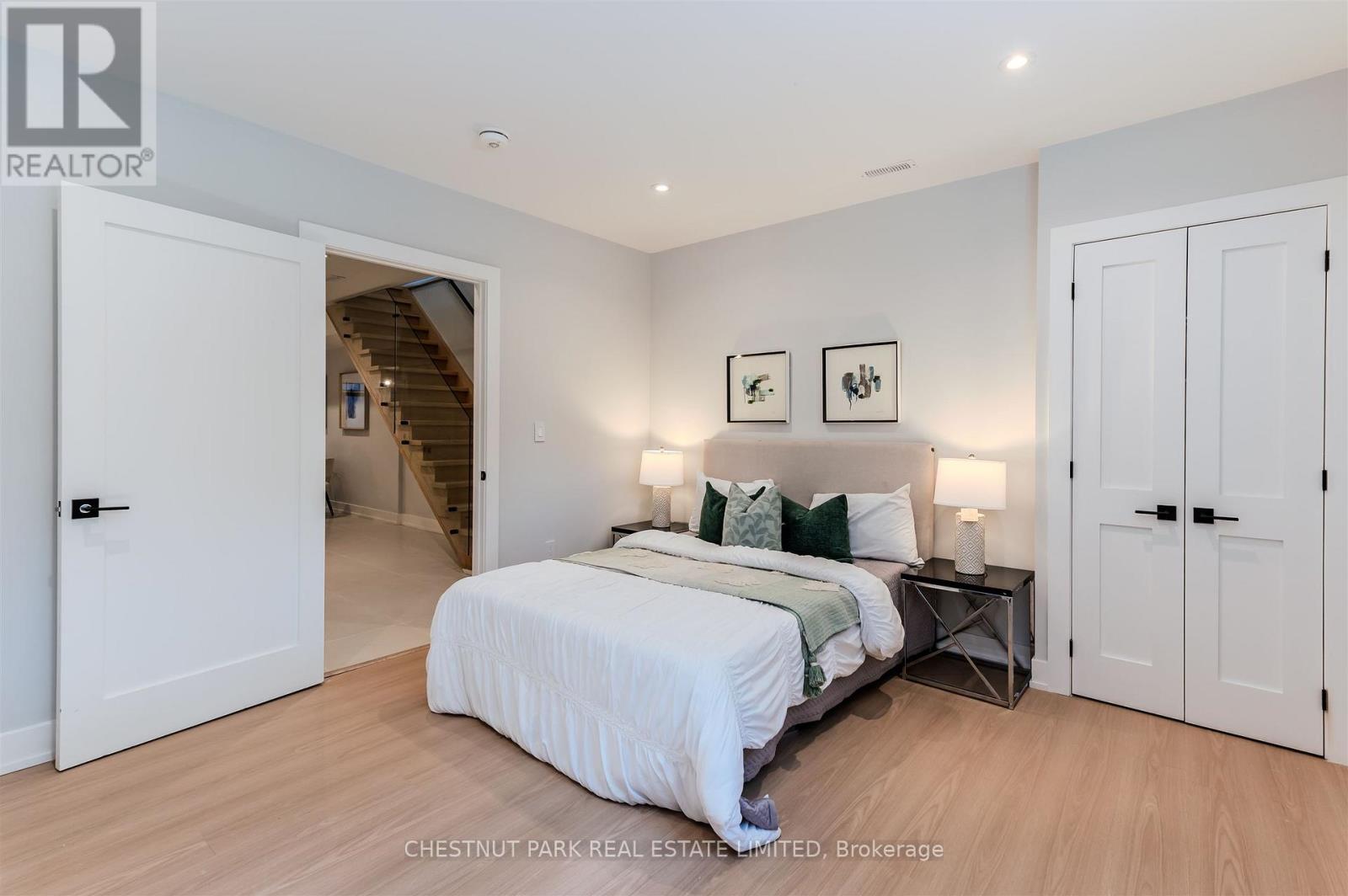 222a Pearson Avenue, Toronto, Ontario  M6R 1G7 - Photo 37 - W12434855