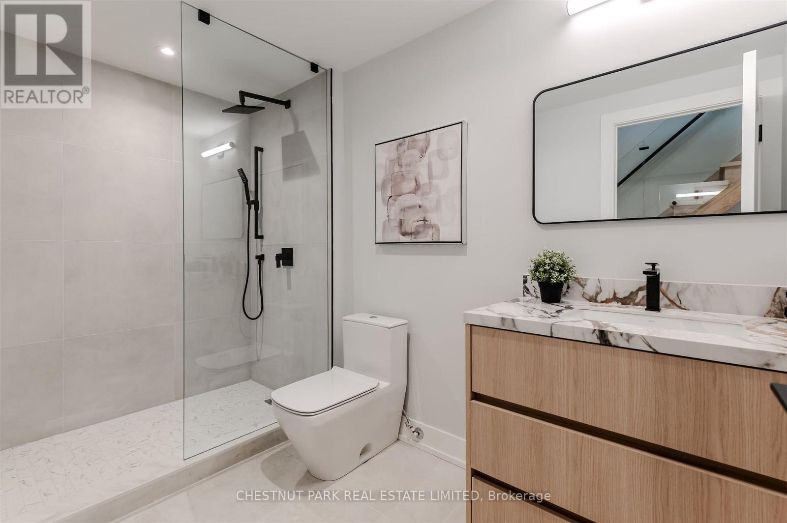 222a Pearson Avenue, Toronto, Ontario  M6R 1G7 - Photo 38 - W12434855