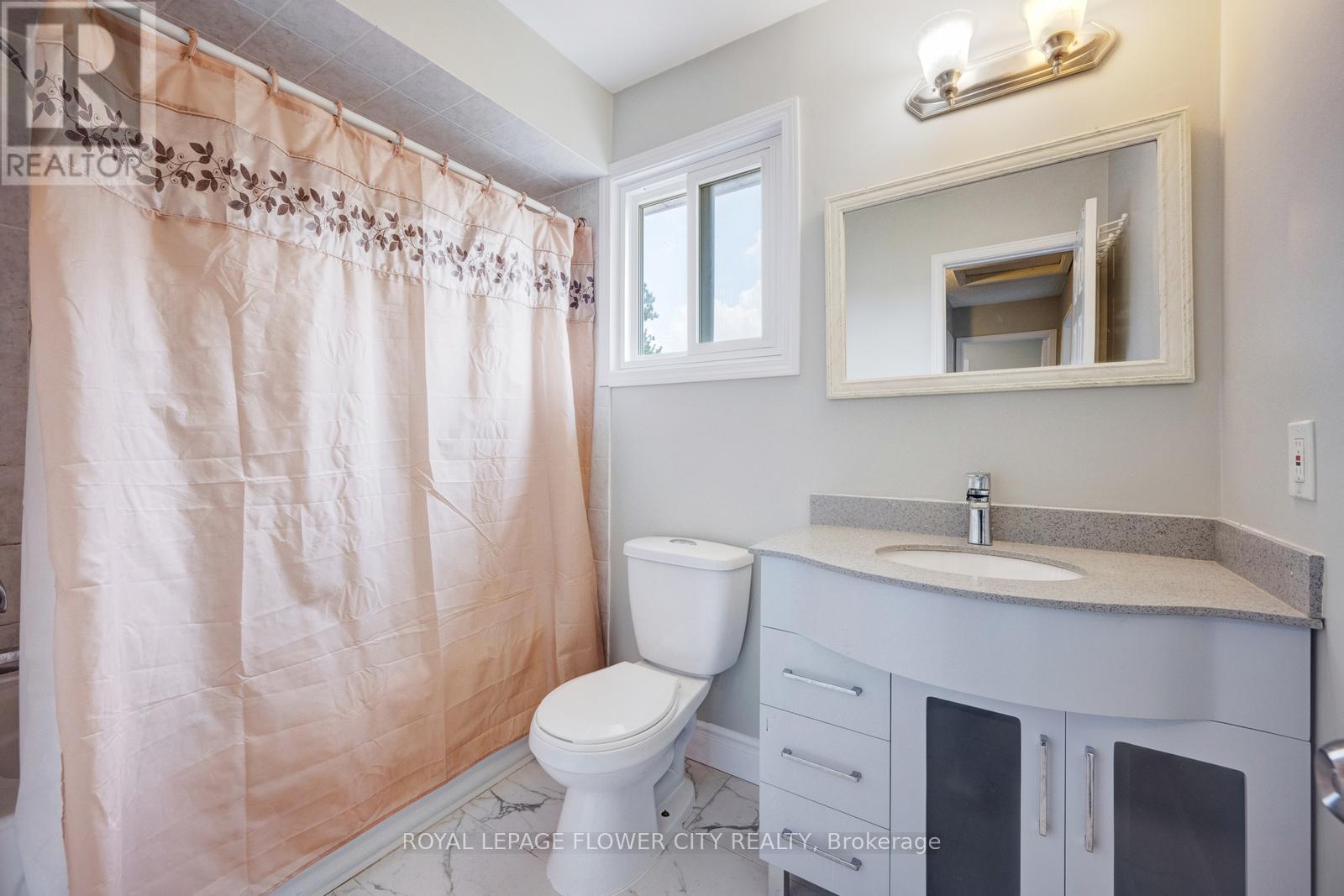 16 Ecclestone Drive, Brampton, Ontario  L6X 3L6 - Photo 22 - W12434861