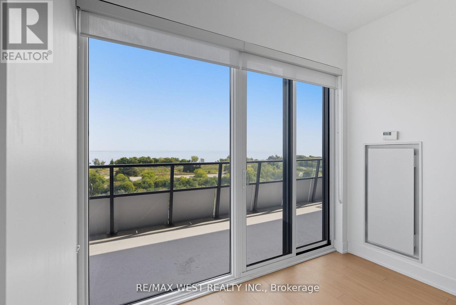 702 - 20 Shore Breeze Drive, Toronto, Ontario  M8V 0C7 - Photo 14 - W12434892