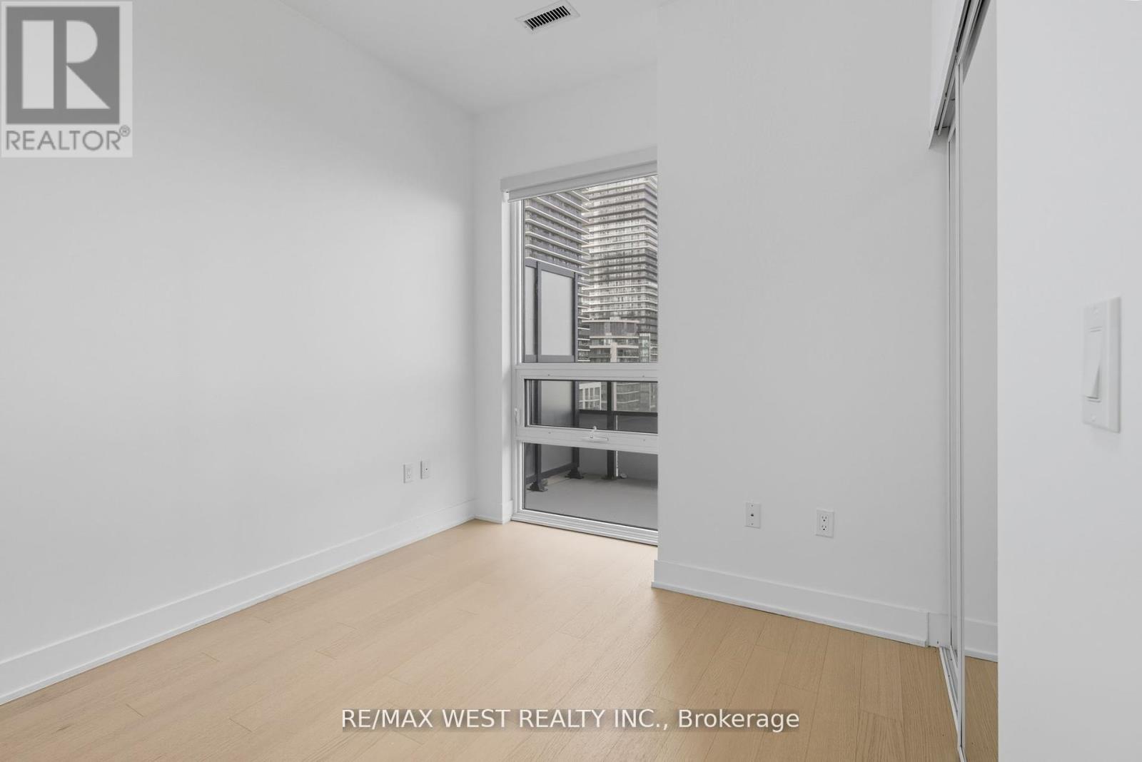 702 - 20 Shore Breeze Drive, Toronto, Ontario  M8V 0C7 - Photo 19 - W12434892