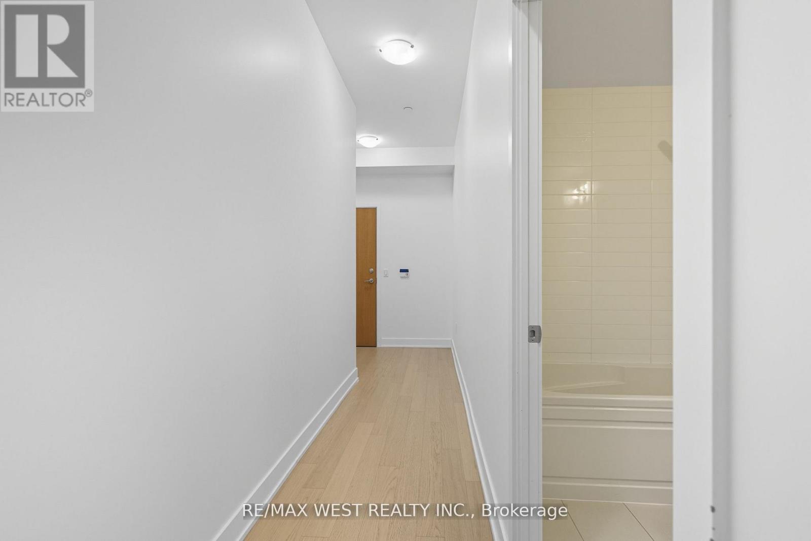 702 - 20 Shore Breeze Drive, Toronto, Ontario  M8V 0C7 - Photo 23 - W12434892