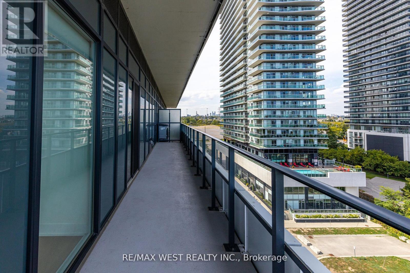 702 - 20 Shore Breeze Drive, Toronto, Ontario  M8V 0C7 - Photo 30 - W12434892