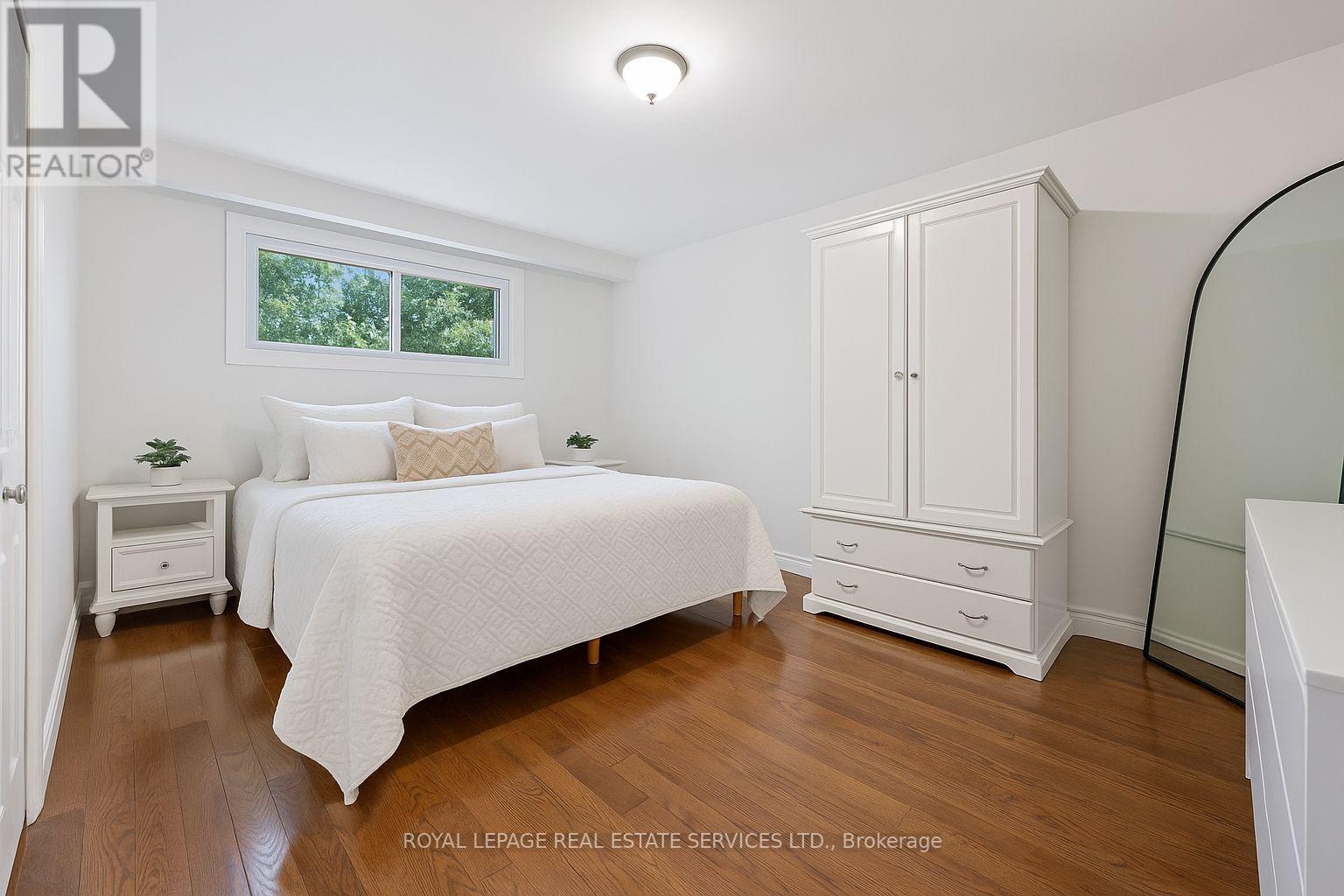 455 Willis Drive, Oakville, Ontario  L6L 4V6 - Photo 15 - W12434924
