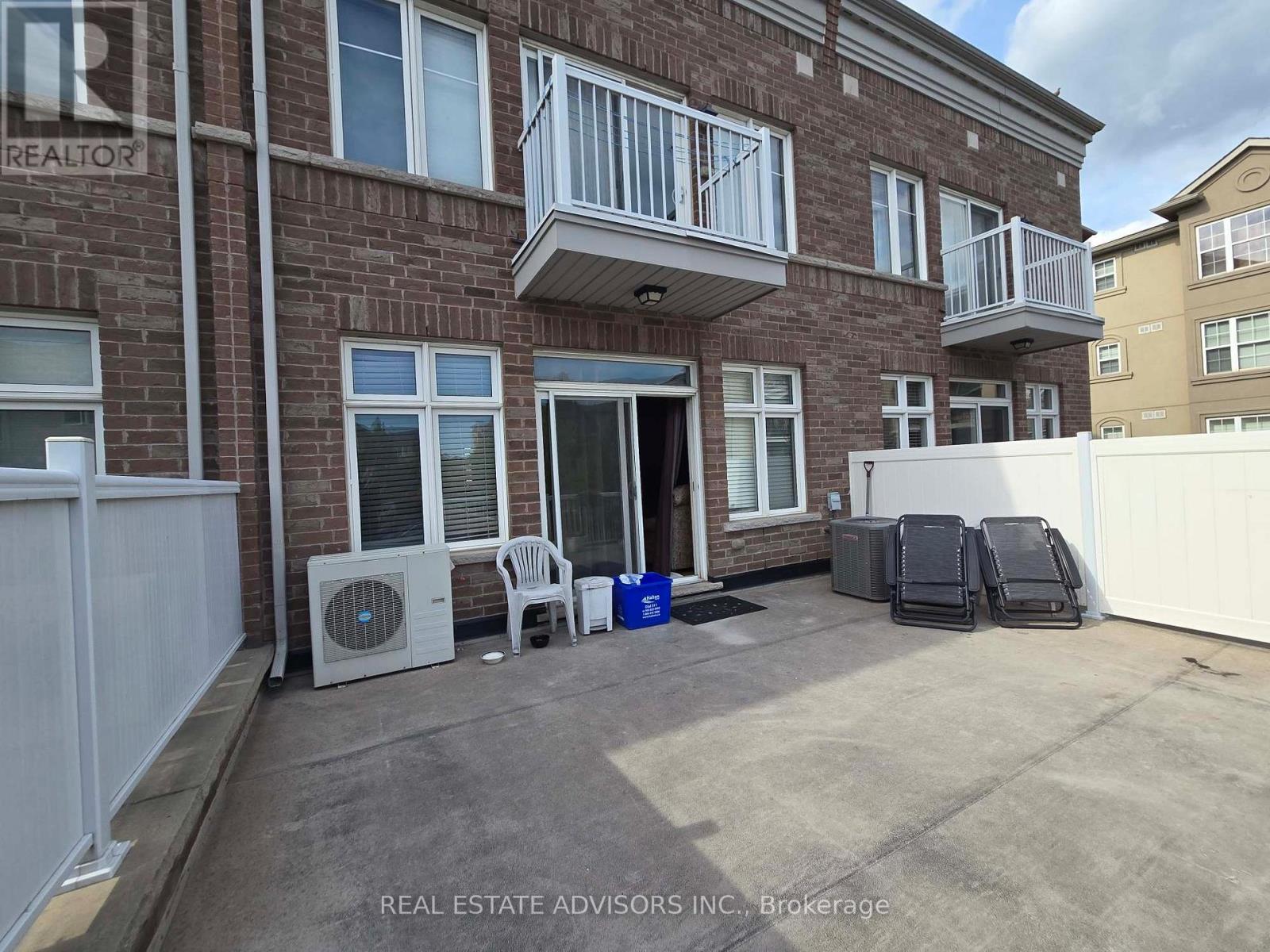 1272 Main Street E, Milton, Ontario  L9T 8M7 - Photo 14 - W12434941