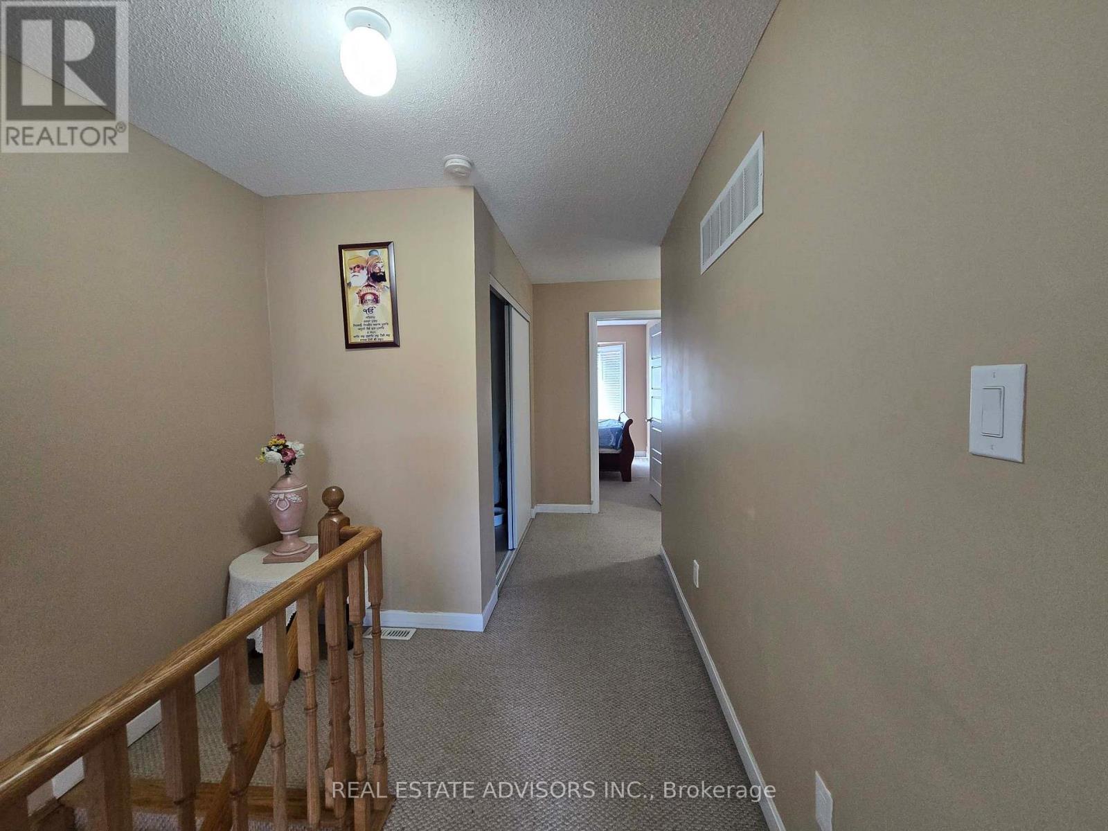 1272 Main Street E, Milton, Ontario  L9T 8M7 - Photo 16 - W12434941