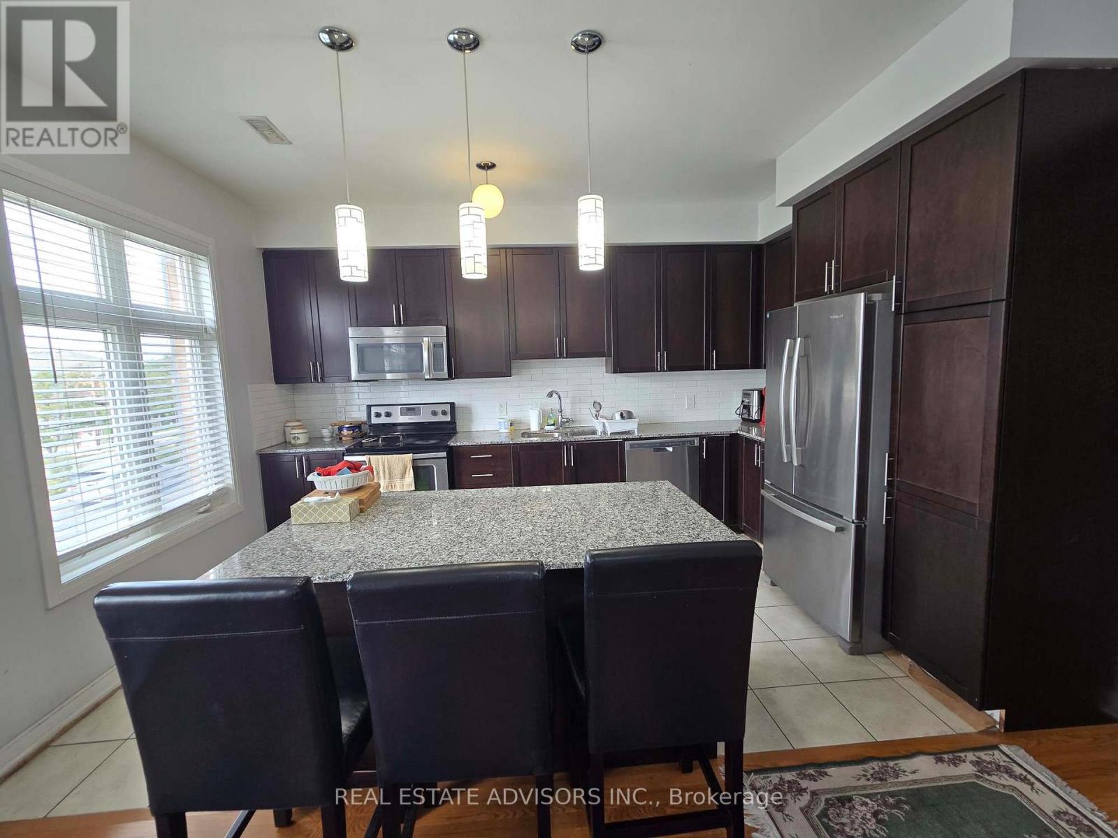 1272 Main Street E, Milton, Ontario  L9T 8M7 - Photo 9 - W12434941