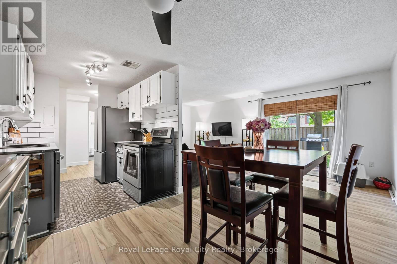 104 - 234 Willow Road, Guelph, Ontario  N1H 7C6 - Photo 1 - X12197777