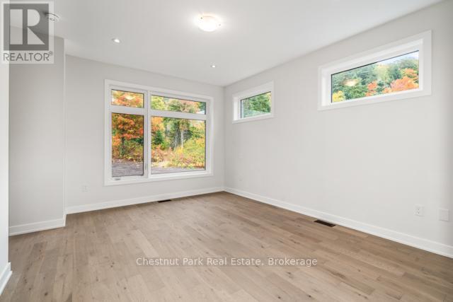 49 - 1053 Greensview Drive, Lake Of Bays, Ontario  P1H 2J6 - Photo 12 - X12434870