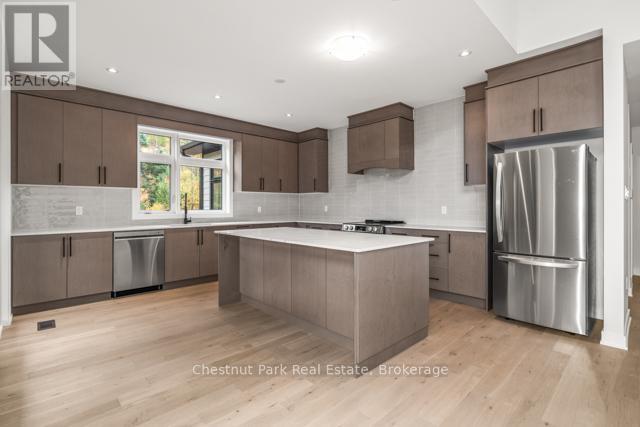 49 - 1053 Greensview Drive, Lake Of Bays, Ontario  P1H 2J6 - Photo 8 - X12434870
