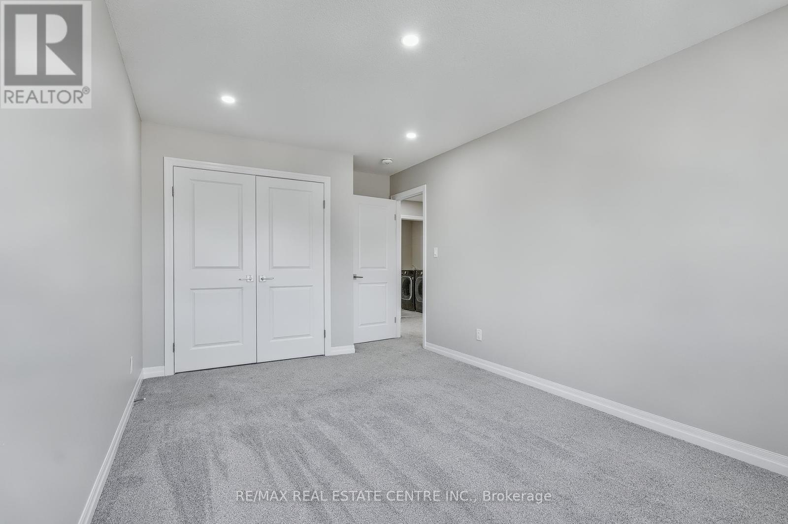 162 Mountain Holly Court, Waterloo, Ontario  N2V 0E1 - Photo 21 - X12434823