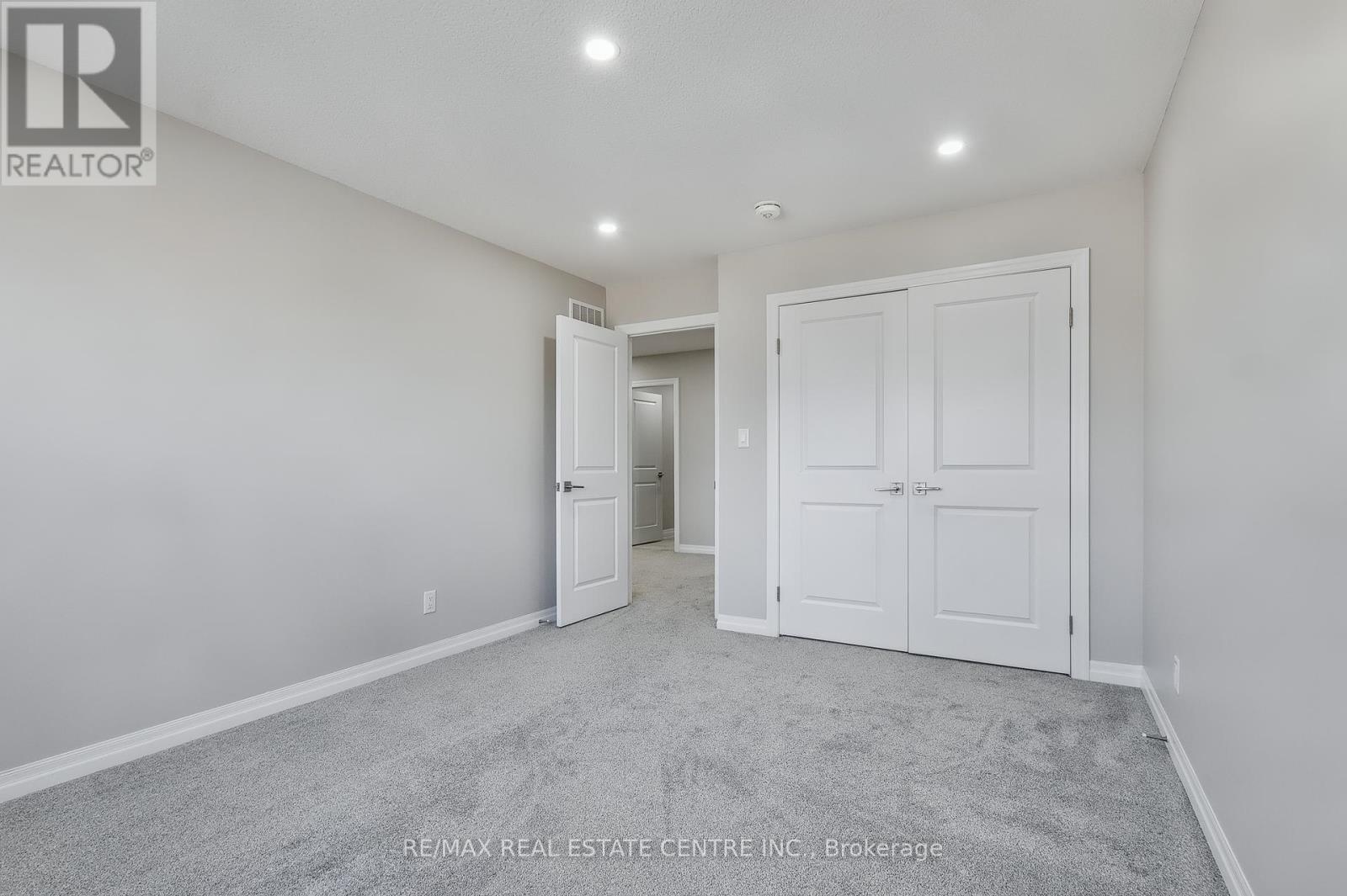 162 Mountain Holly Court, Waterloo, Ontario  N2V 0E1 - Photo 25 - X12434823