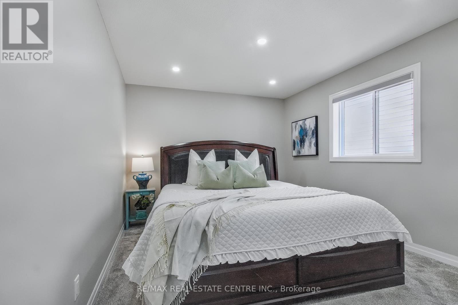 162 Mountain Holly Court, Waterloo, Ontario  N2V 0E1 - Photo 27 - X12434823