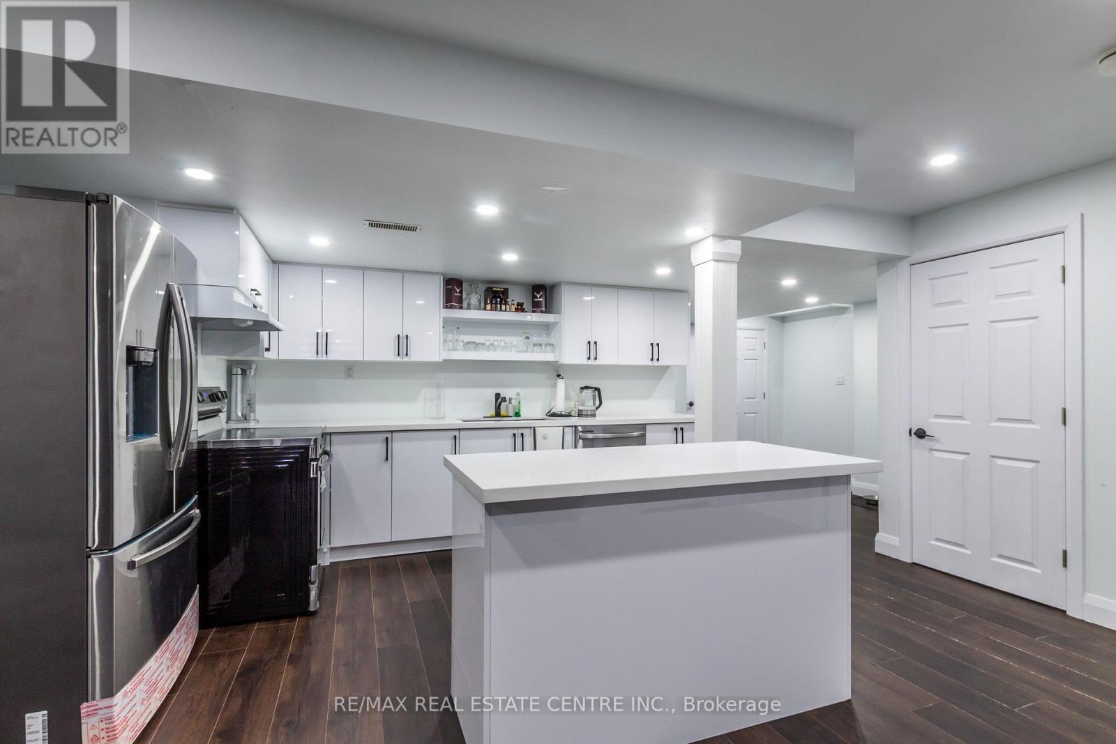 162 Mountain Holly Court, Waterloo, Ontario  N2V 0E1 - Photo 38 - X12434823