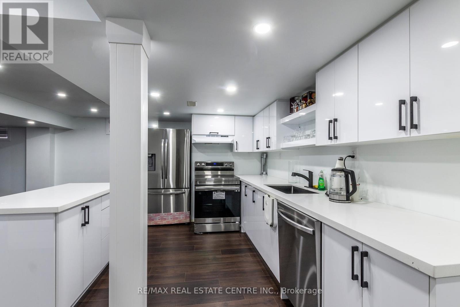 162 Mountain Holly Court, Waterloo, Ontario  N2V 0E1 - Photo 39 - X12434823