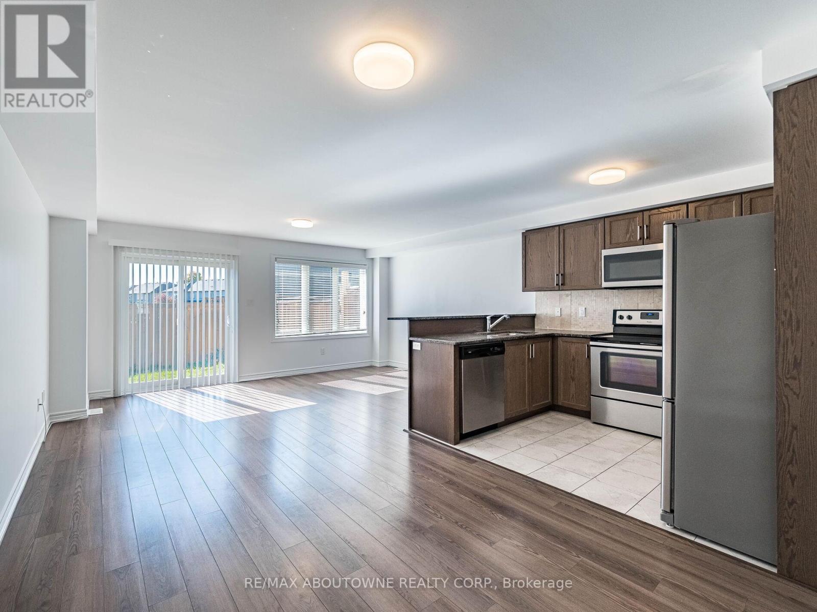 177 Law Drive, Guelph, Ontario  N1E 0E7 - Photo 14 - X12434842