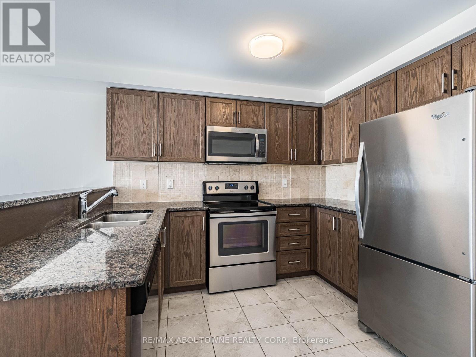 177 Law Drive, Guelph, Ontario  N1E 0E7 - Photo 15 - X12434842