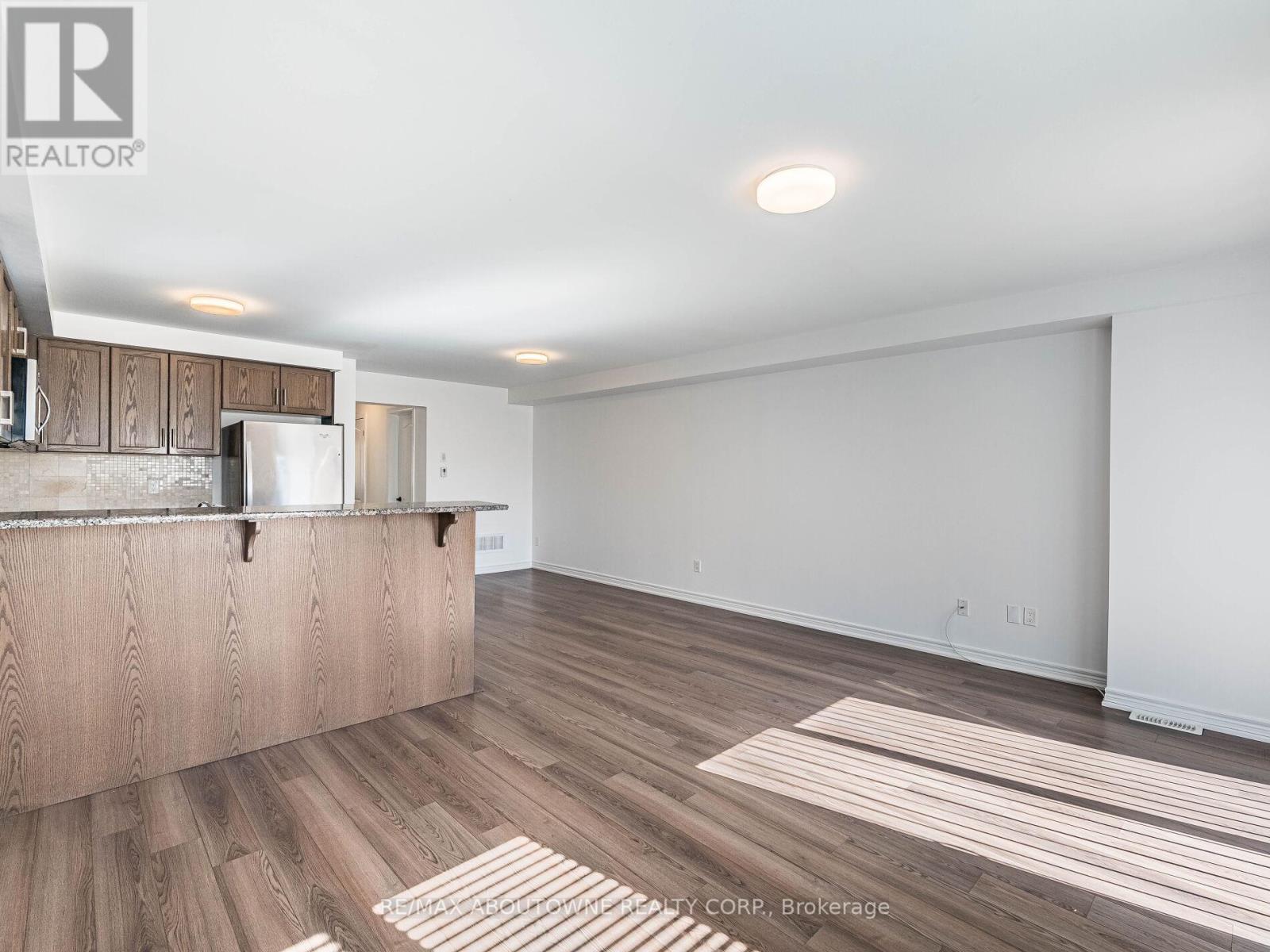 177 Law Drive, Guelph, Ontario  N1E 0E7 - Photo 19 - X12434842