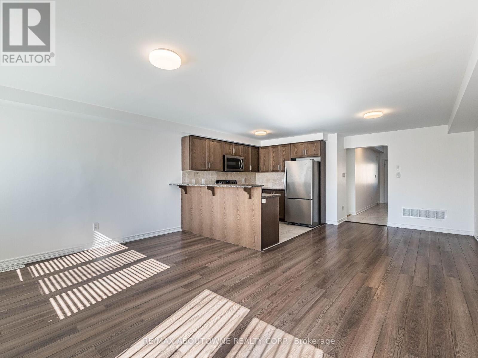 177 Law Drive, Guelph, Ontario  N1E 0E7 - Photo 21 - X12434842