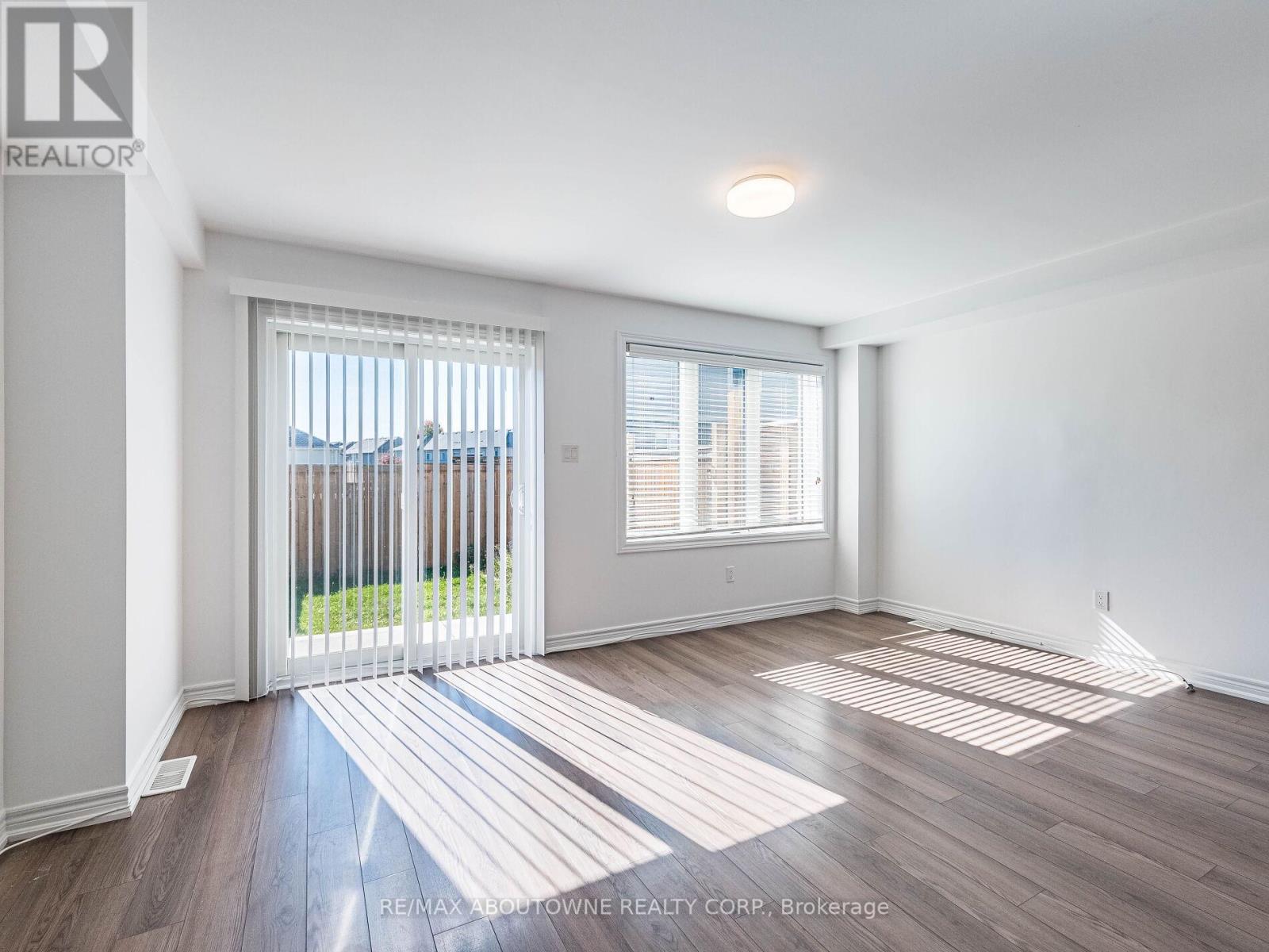 177 Law Drive, Guelph, Ontario  N1E 0E7 - Photo 23 - X12434842