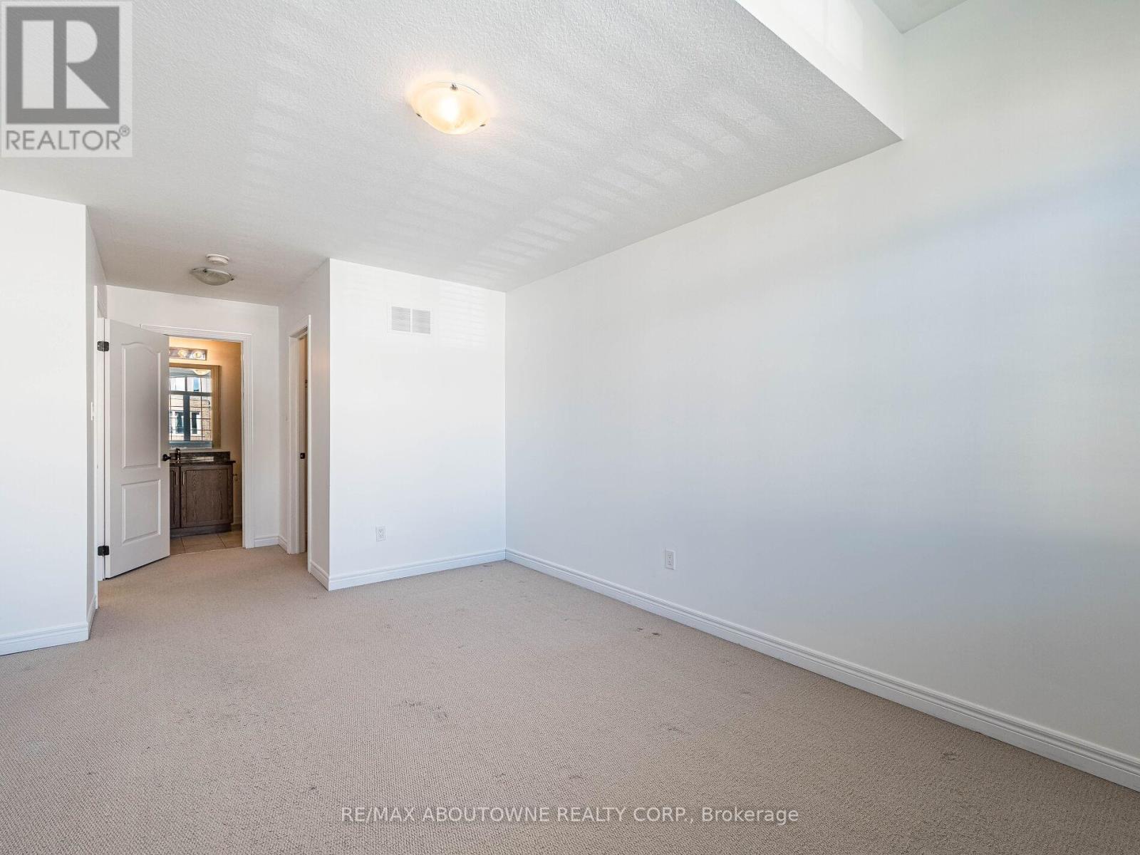 177 Law Drive, Guelph, Ontario  N1E 0E7 - Photo 28 - X12434842