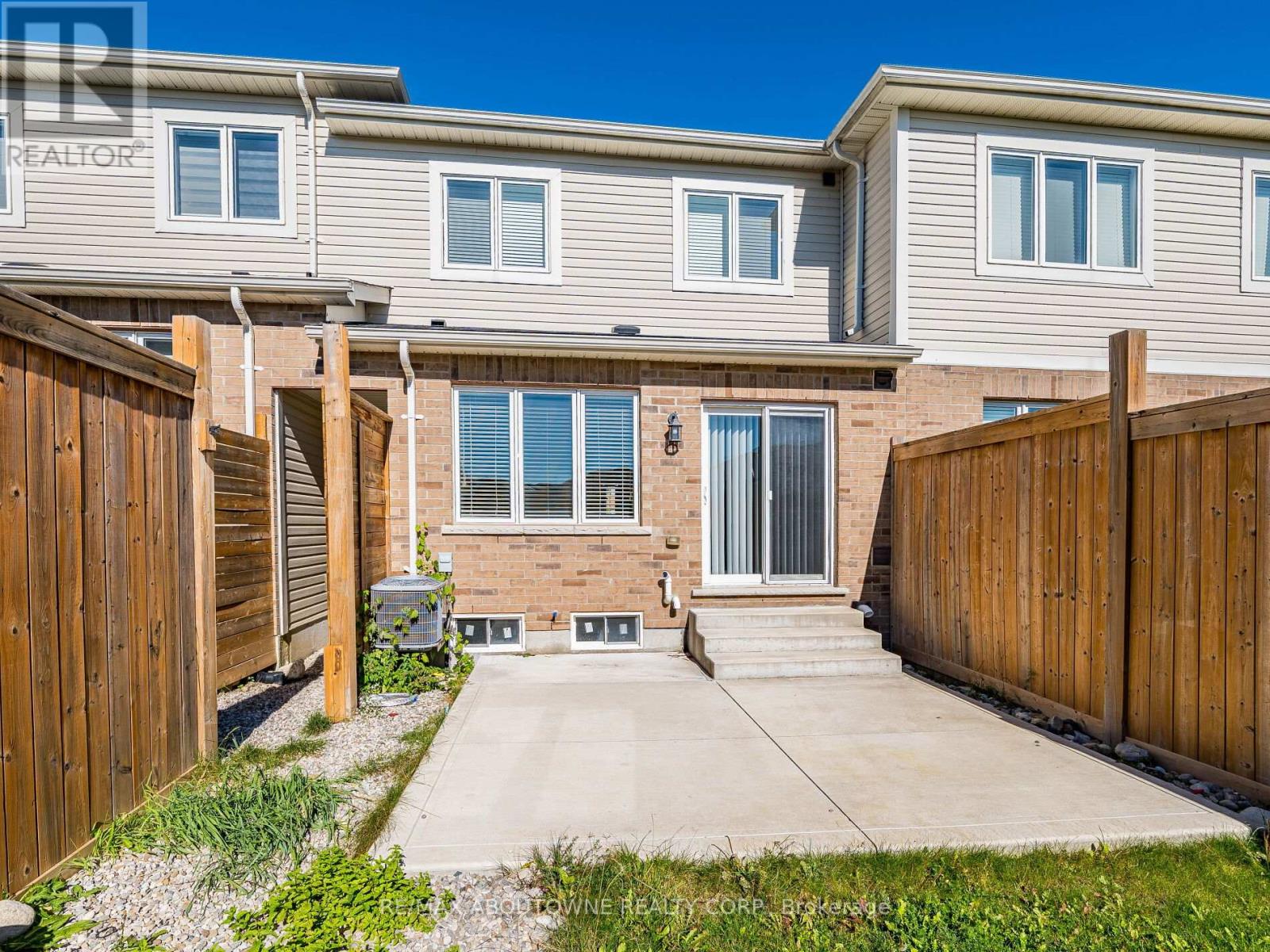 177 Law Drive, Guelph, Ontario  N1E 0E7 - Photo 48 - X12434842