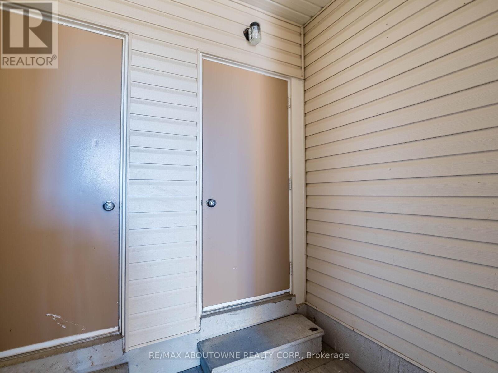 177 Law Drive, Guelph, Ontario  N1E 0E7 - Photo 49 - X12434842
